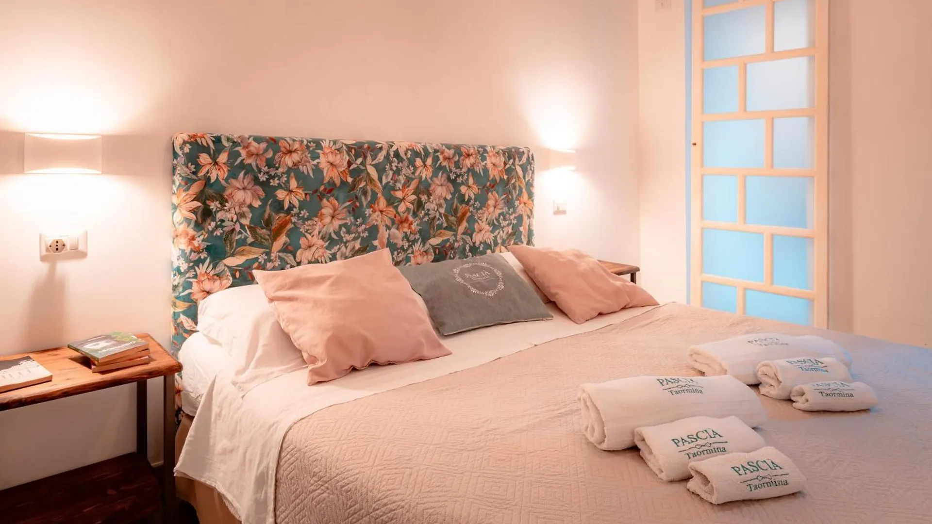 タオルミーナ Pascia Madonna Rocca Bed & Breakfast