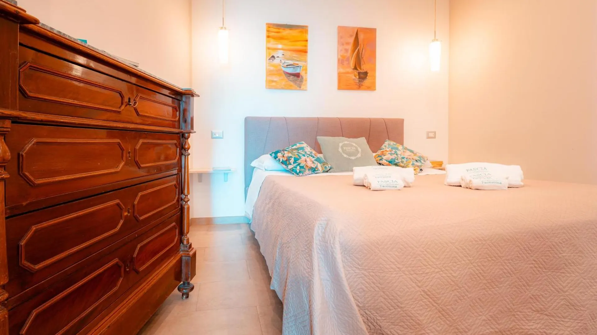 タオルミーナ Pascia Madonna Rocca Bed & Breakfast