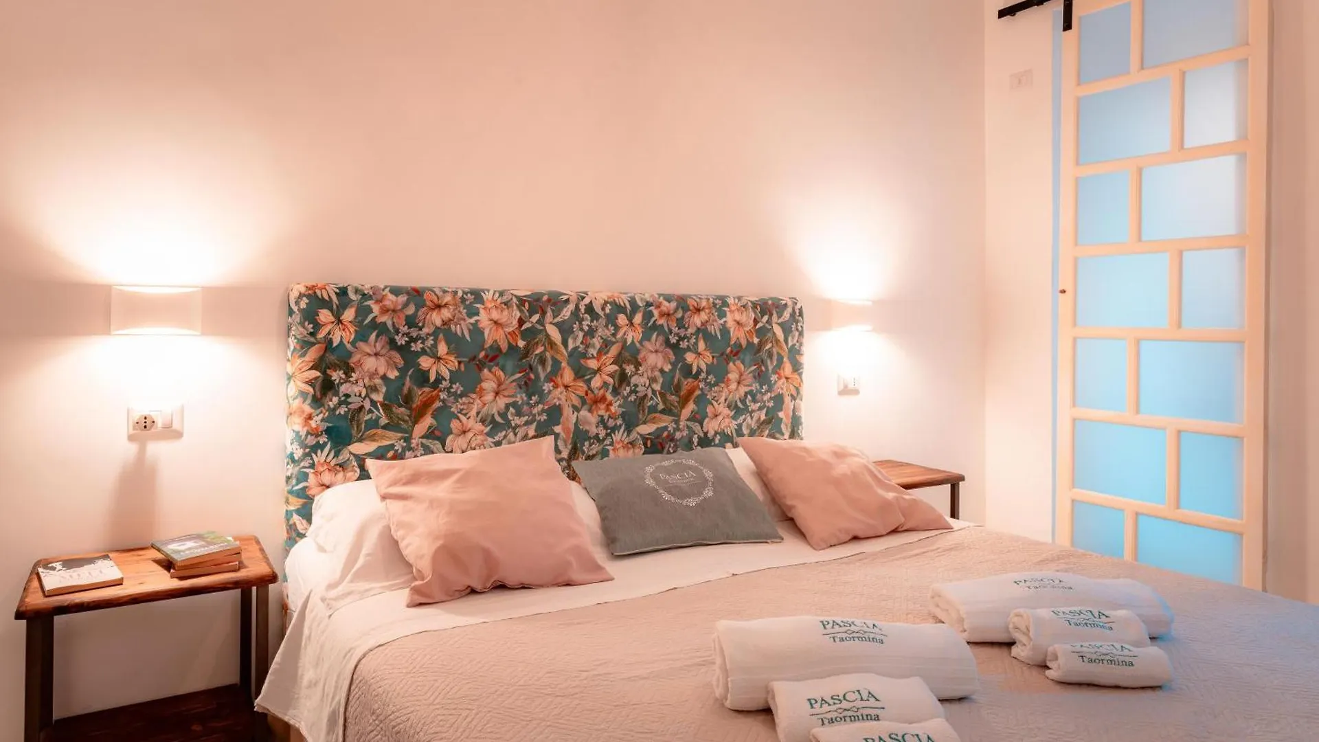 タオルミーナ Pascia Madonna Rocca Bed & Breakfast