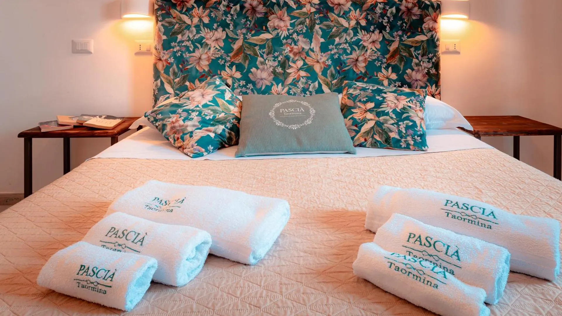 タオルミーナ Pascia Madonna Rocca Bed & Breakfast