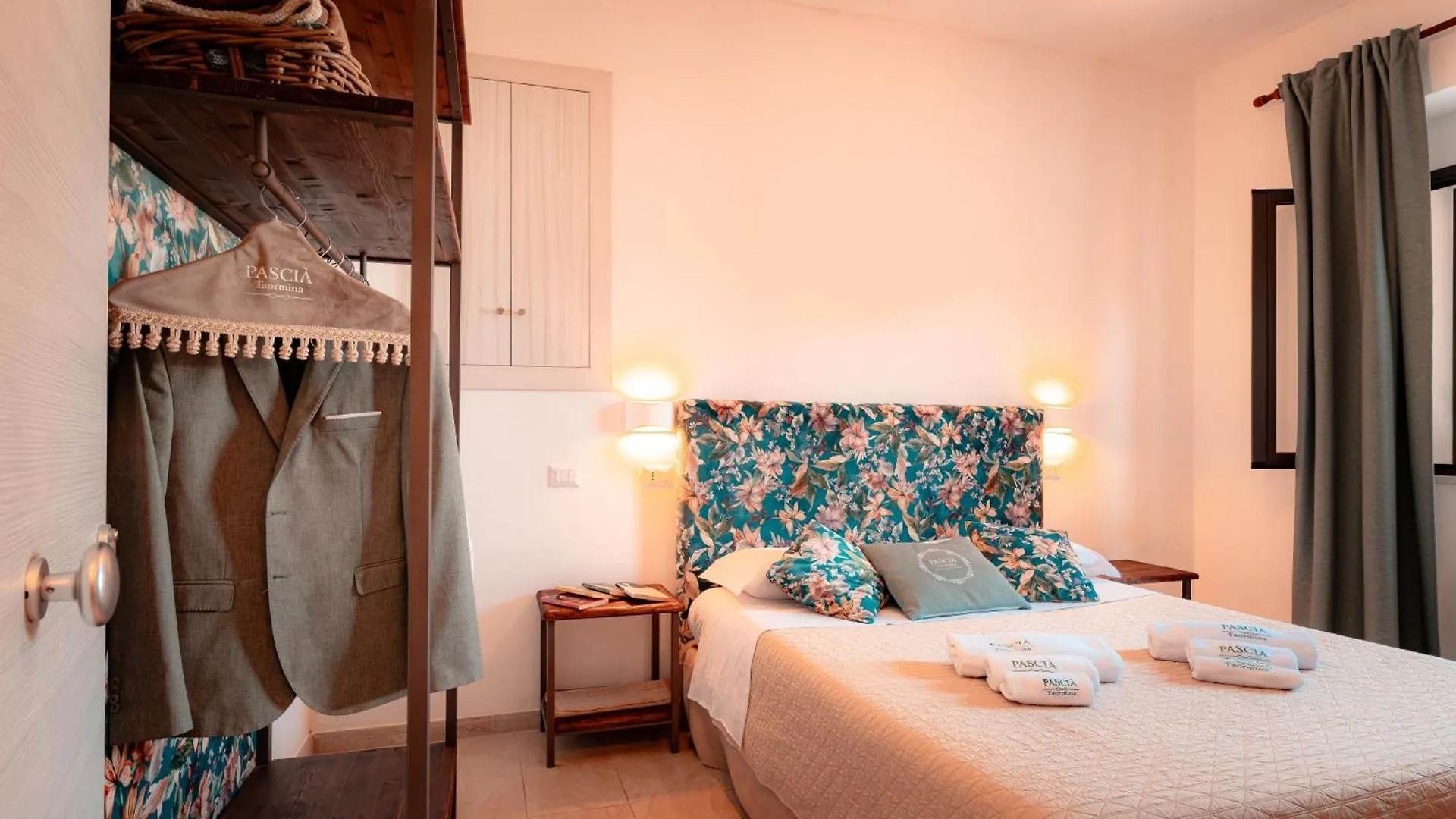 タオルミーナ Pascia Madonna Rocca Bed & Breakfast