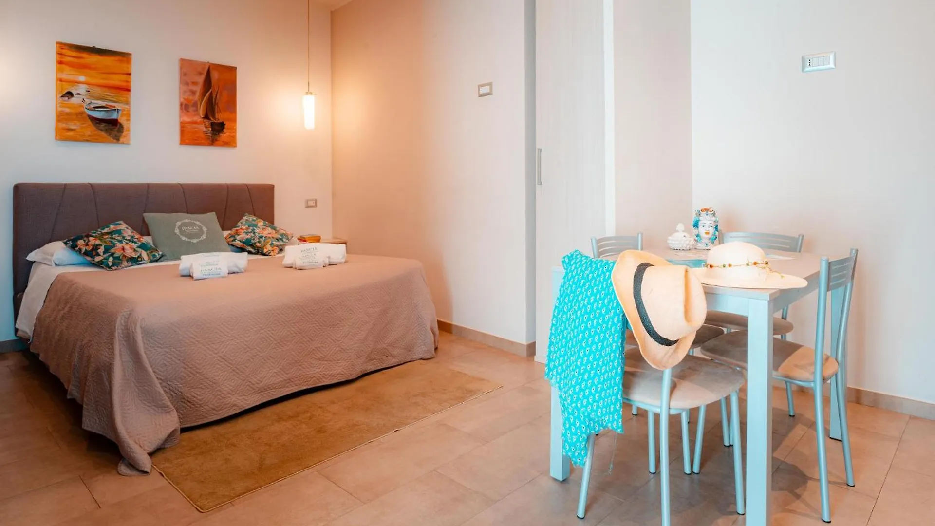 タオルミーナ Pascia Madonna Rocca Bed & Breakfast