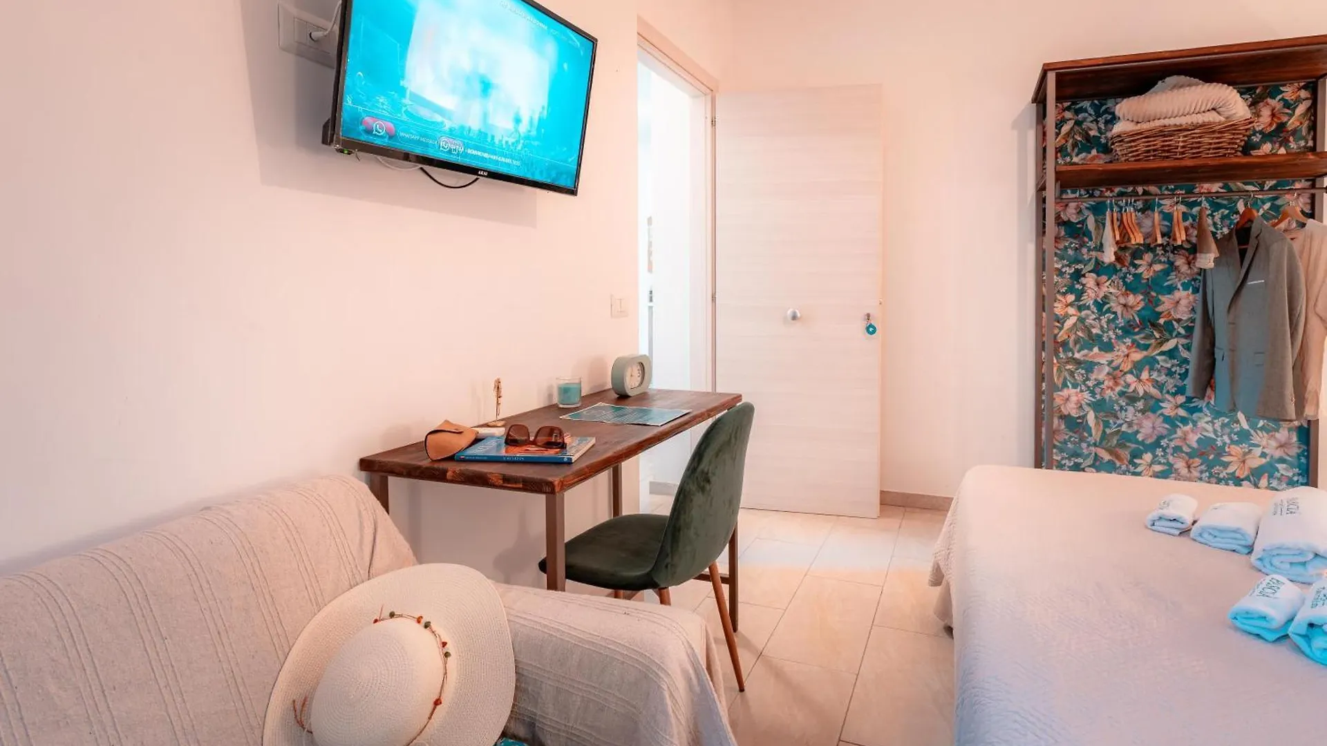 タオルミーナ Pascia Madonna Rocca Bed & Breakfast